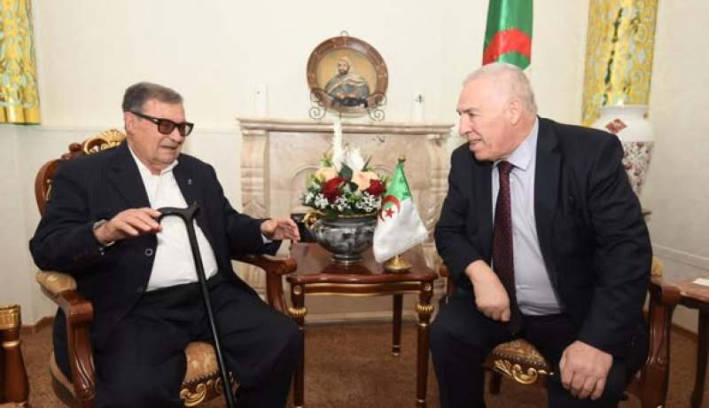 آخر أعضاء فرقة الضفادع البشرية إبّان الثورة..تاشريفت يستقبل المجاهد دباغ