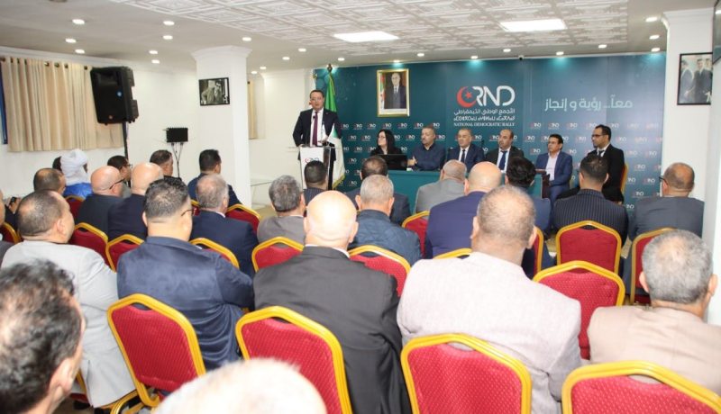 بودن يُشرف على اجتماع مع نواب الأرندي لمناقشة مشروع قانون المالية 2026