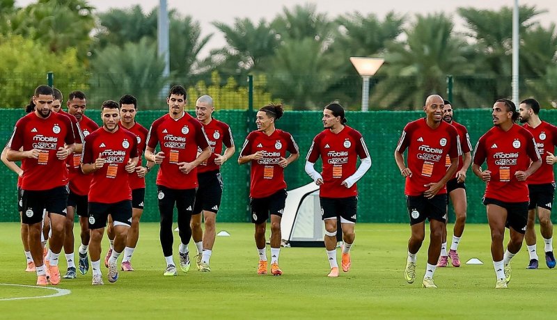 بالصور.. “الخُضر” يواصلون تحضيراتهم للمباراة الودية أمام السعودية 