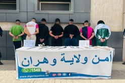 وهران: الإطاحة بعصابة أحياء وحجز أسلحة بيضاء