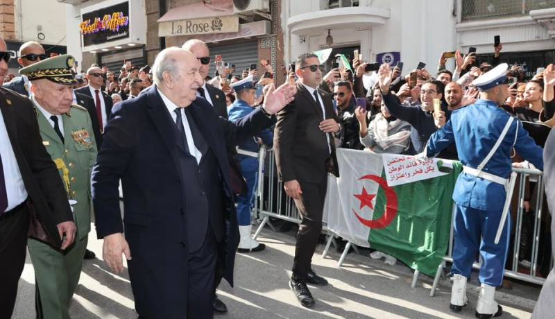 رئيس الجمهورية يشرف على لقاء مع فعاليات المجتمع المدني بقسنطينة