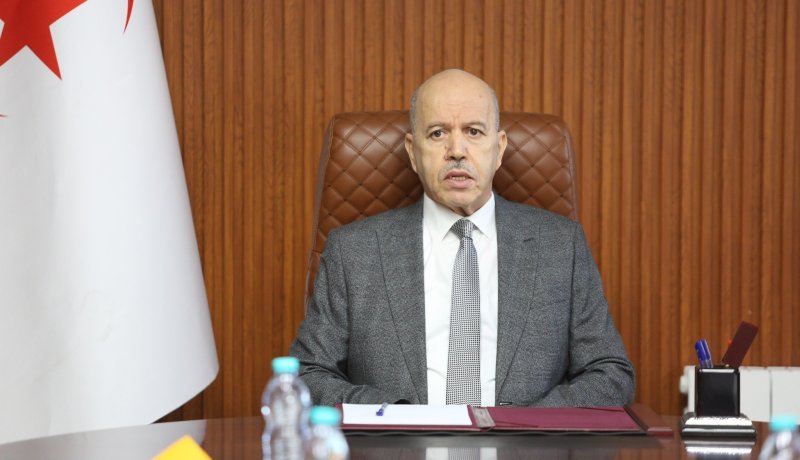 سايحي يأمر بتسهيل إدماج طالبي العمل