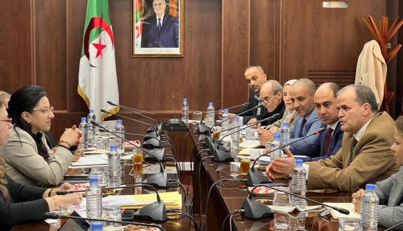 رزيق وعبد اللطيف يدرسان تعزيز التكامل بين التجارة الداخلية والخارجية