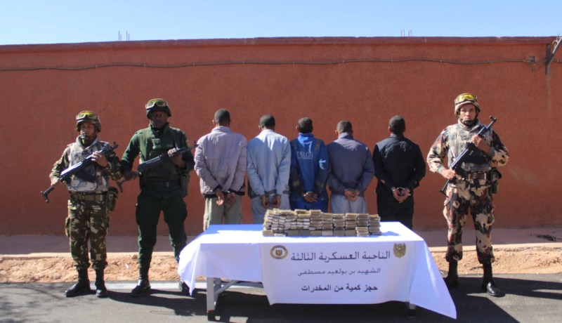 توقيف 7 عناصر دعم للإرهاب وإحباط محاولات إدخال أزيد من 9 قناطير من الكيف عبر المغرب