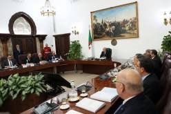 رفع الحد الأدنى للأجر الوطني المضمون ومنحة البطالة ومراجعة مِنح المعاشات والمتقاعدين