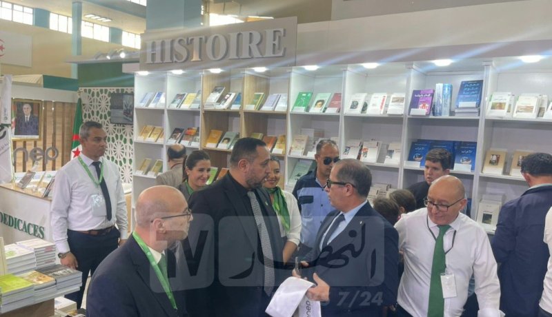 مستشار رئيس الجمهورية سيدي السعيد يزور معرض الكتاب الدولي