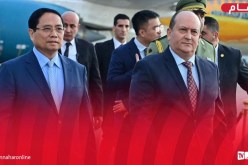 الوزير الأوّل يجري لقاءً مع نظيره الفيتنامي