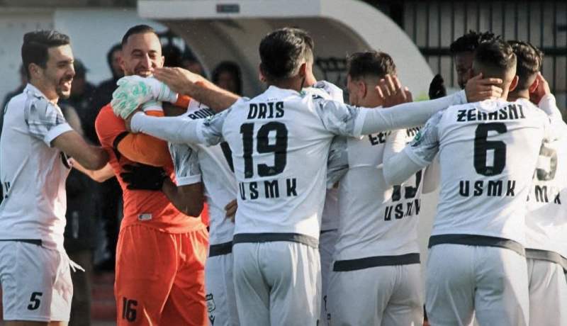 اتحاد خنشلة يفوز على شبيبة الساورة بثلاثية كاملة