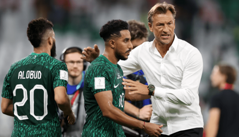 هيرفي رينارد يكشف قائمة المنتخب السعودي المعنية بمواجهة الخضر