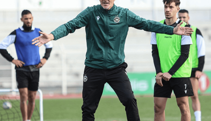 بالصور.. ميلوتين يشرف على أول حصة تدريبية له مع الوفاق