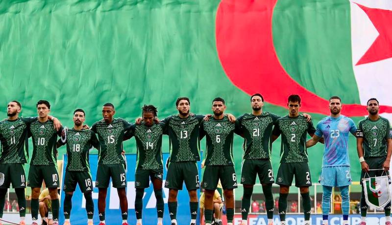 بونجاح يقود تشكيلة الخضر في مواجهة زيمبابوي