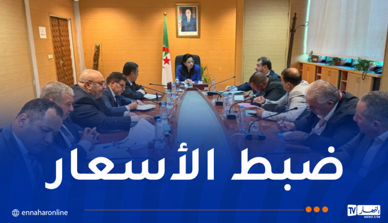 وزيرة التجارة تستمع لانشغالات التجار والحرفيين