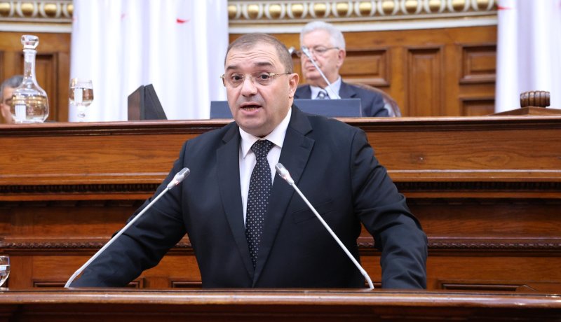 اشتراط شهادة السلبية للحصول على رخصة السياقة للحد من حوادث المرور تحت تأثير المخدرات