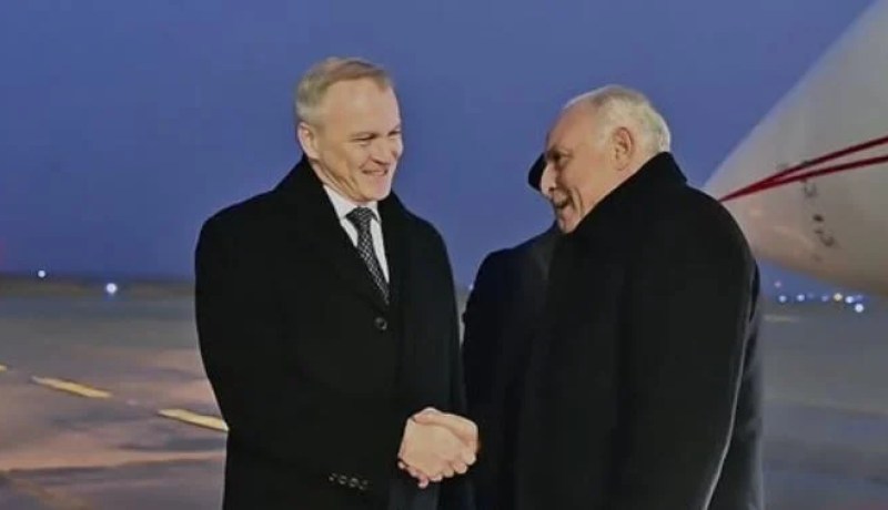 عطاف يحلّ بالعاصمة السلوفاكية براتيسلافا في زيارة رسمية