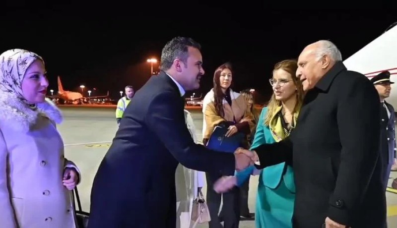 بتكليف من رئيس الجمهورية.. عطاف في اليونان 