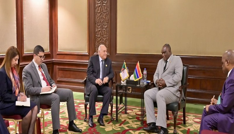 مباحثات ثنائية بين عطاف ووزير الخارجية الغامبي