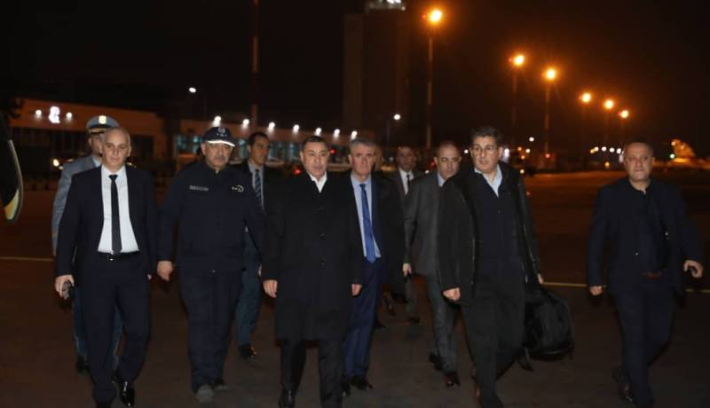 وزير الداخلية يتنقل رفقة وزير الصحة إلى بني عباس لمتابعة الحادث المروري الذي خلف وفاة 14 شخصا