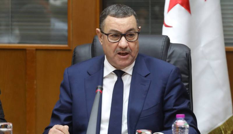 سعيود يعرض مشروع قانون المرور  أمام لجنة النقل بالمجلس الشعبي الوطني