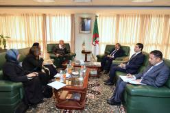 وزير الاتصال والأمين العام للمحافظة السامية للأمازيغية يبحثان تعزيز التعاون لترقية الإعلام الناطق بالأمازيغية