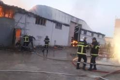 قسنطينة.. حريق مستودع لتخزين حبيبات البوليمار بالمنطقة الصناعية ابن باديس