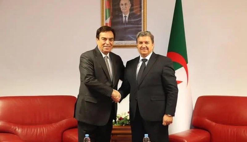 وزير الاتصال يستقبل الإعلامي والوزير اللبناني السابق جورج قرداحي