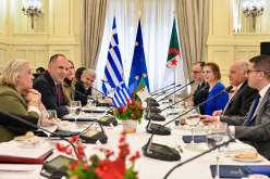 عطّاف يجري مباحثات مع نظيره اليوناني ويؤكد التزام الجزائر كشريك موثوق في مجال الطاقة