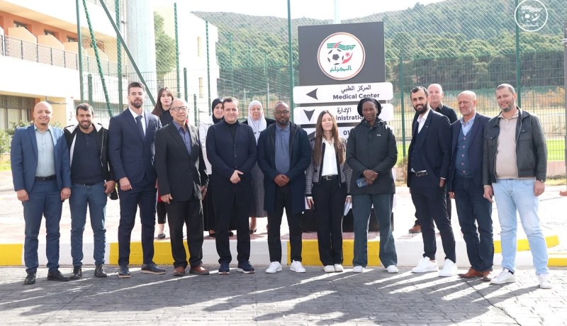 وفد من “الفيفا” يعاين المركز التقني بتلمسان