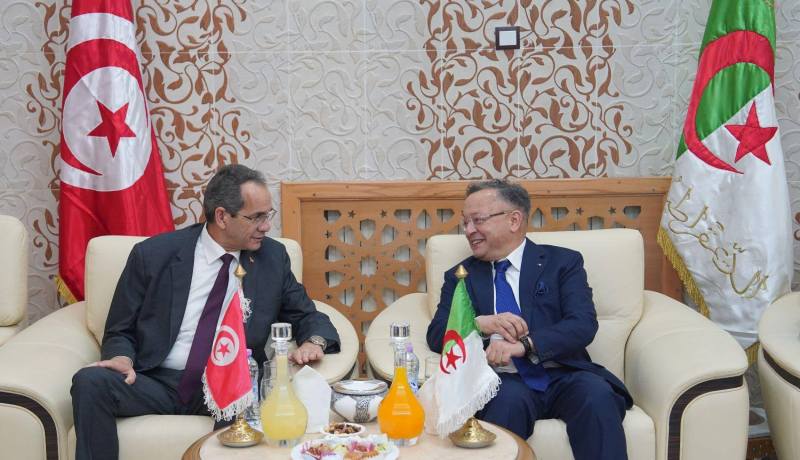 وزير التعليم العالي يستقبل نظيره التونسي