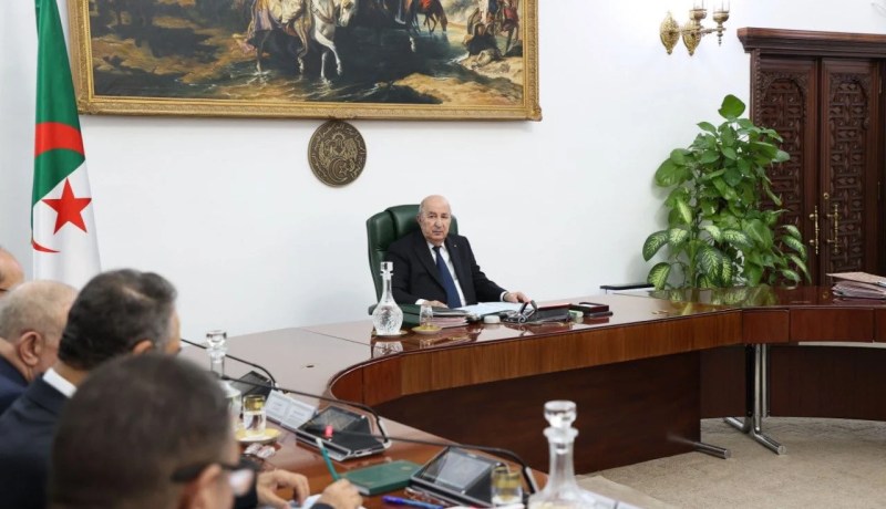 الرئيس تبون يؤكد على أهمية التجارة الإلكترونية والشفافية التجارية