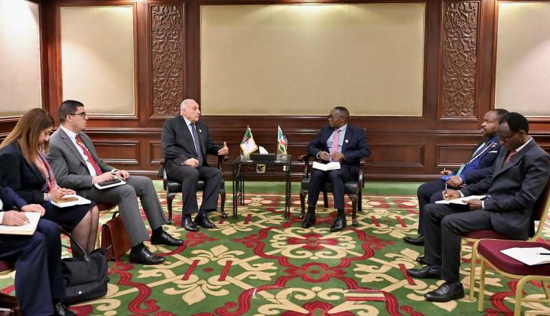 عطاف يباحث مع وزير الخارجية والتكامل الإقليمي والتعاون من أجل التنمية البوروندي