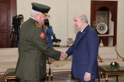 رئيس الجمهورية يستقبل رئيس هيئة الأركان المشتركة للقوات المسلحة الأردنية