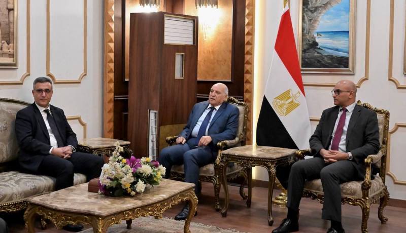 عطاف يحل بالقاهرة للمشاركة في الاجتماع الوزاري الثاني لمنتدى الشراكة الإفريقية-الروسية