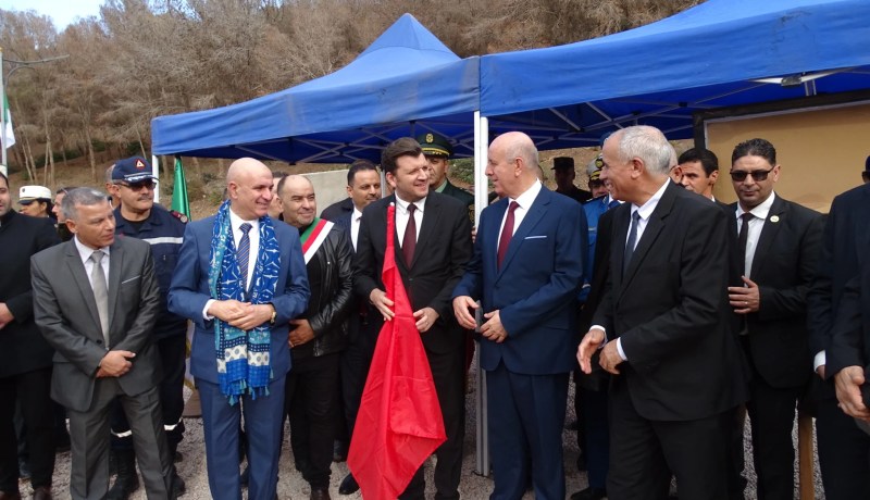 تلمسان.. وضع حجر الأساس لمنطقة النشاطات الخاصة بتربية المائيات