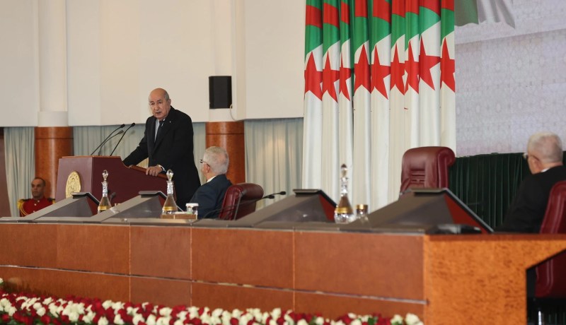 رئيس الجمهورية يثمّن نتائج الوكالة الجزائرية لترقية الاستثمار ويستعرض مؤشرات اقتصادية هامة