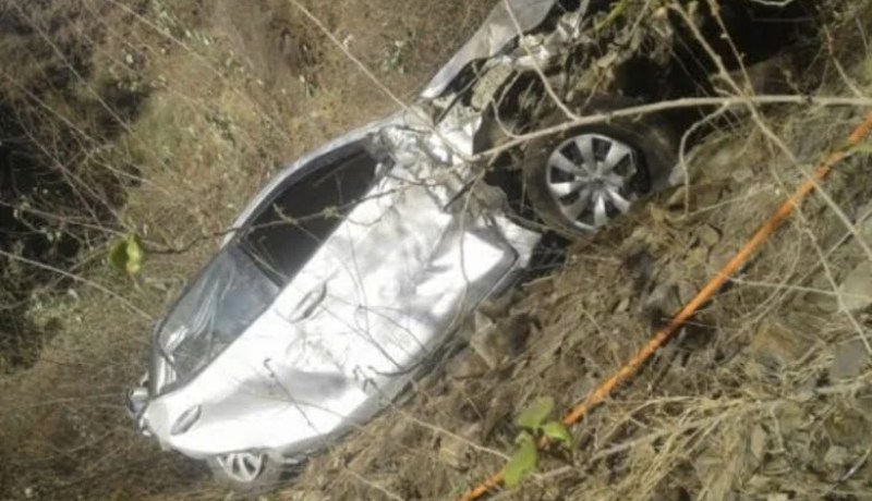 تيزي وزو.. وفاة شخص في انحراف سيارة وسقوطها في منحدر