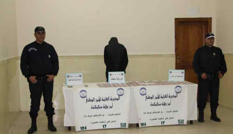 سكيكدة: توقيف شخص وحجز 1800 كبسولة من المؤثرات العقلية
