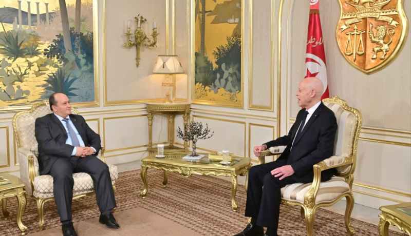 الوزير الأول: الرئيس تبون يولي حرصا كبيرا لتطوير العلاقات الجزائرية التونسية