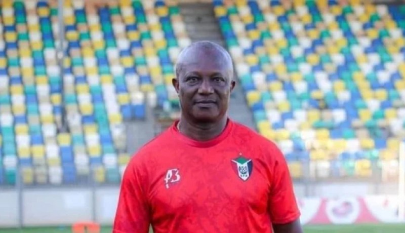 أبيا: “الجزائر تملك منتخبا قويا.. لكن شخصيا لا أعترف بالنجوم”