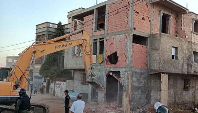 أوامر رئاسية بمنع هدم السكنات غير القانونية في الشتاء وتوقيف رؤساء البلديات المخالفين