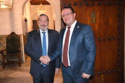 بودن يشارك في حفل توديع سفير إسبانيا لدى الجزائر