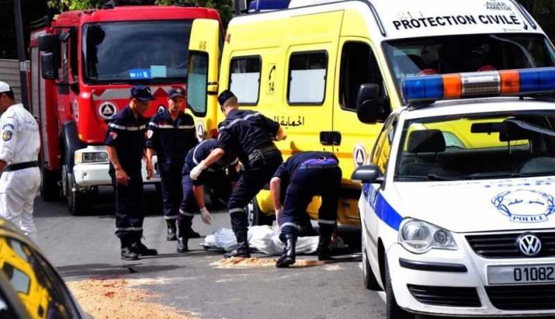 الأغواط.. وفاة شخصين في حادث دهس شاحنة