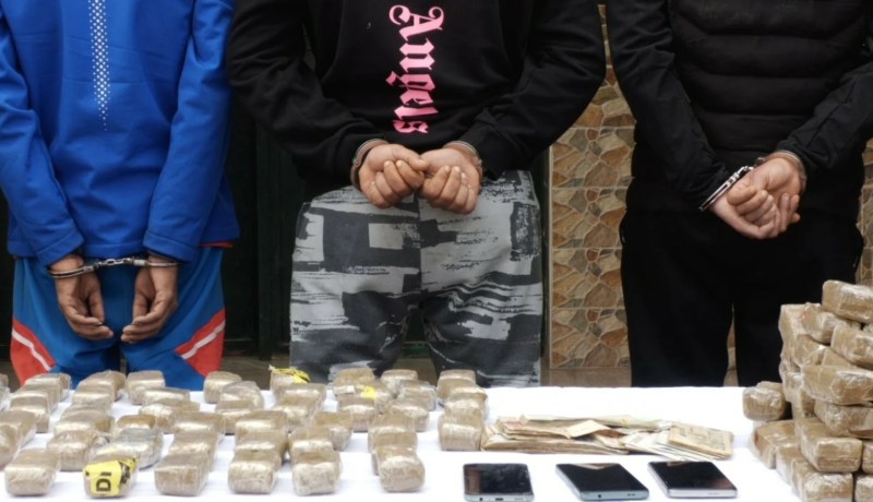 حجز 50 كلغ “كيف” وتوقيف 3 أشخاص في وهران