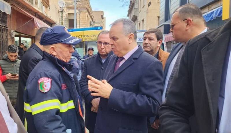 والي وهران يتنقل إلى مكان انهيار سقف بناية