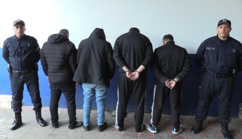 تفكيك جماعتين إجراميتين مختصتين في النصب والتزوير بالأبيار