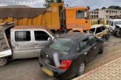 البويرة.. 7 جرحى في اصطدام تسلسلي بين 5 سيارات وشاحنة بالأخضرية