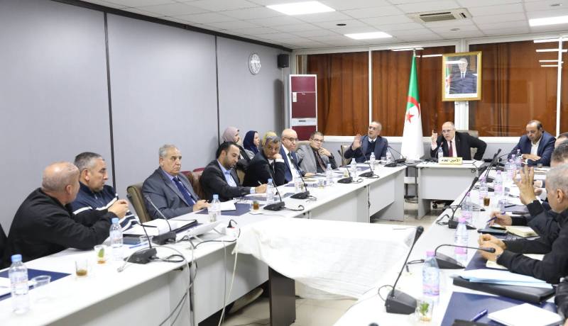 اجتماع هام بخصوص مشروع قانون المرور وتسعيرة النقل