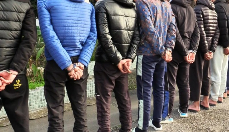 الدرك الوطني بعنابة يفكك شبكة إجرامية مختصة في النصب الالكتروني