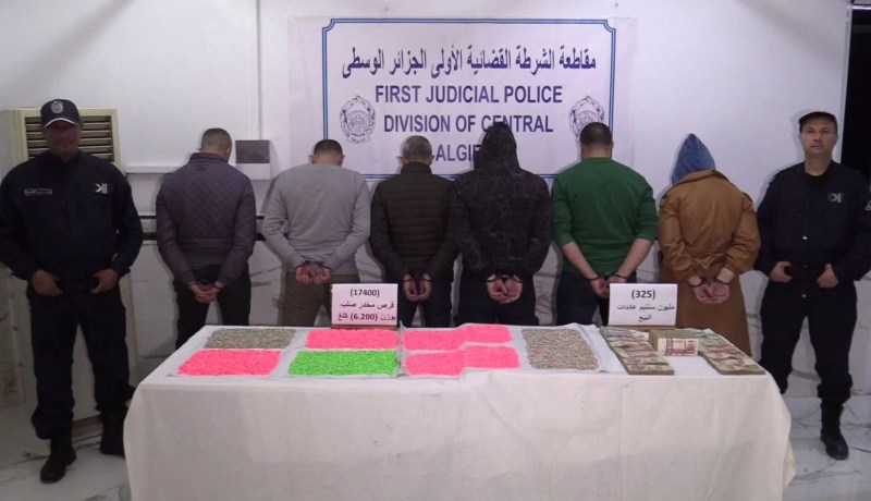 توقيف 6 أشخاص من بينهم امرأة شكلوا عصابة لترويج الكوكايين والكاشيات بالعاصمة