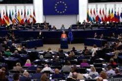 البرلمان الأوروبي يجمد المصادقة على اتفاقية التجارة مع الولايات المتحدة