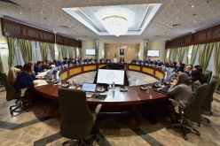 الوزير الأول يترأس اجتماعا للحكومة